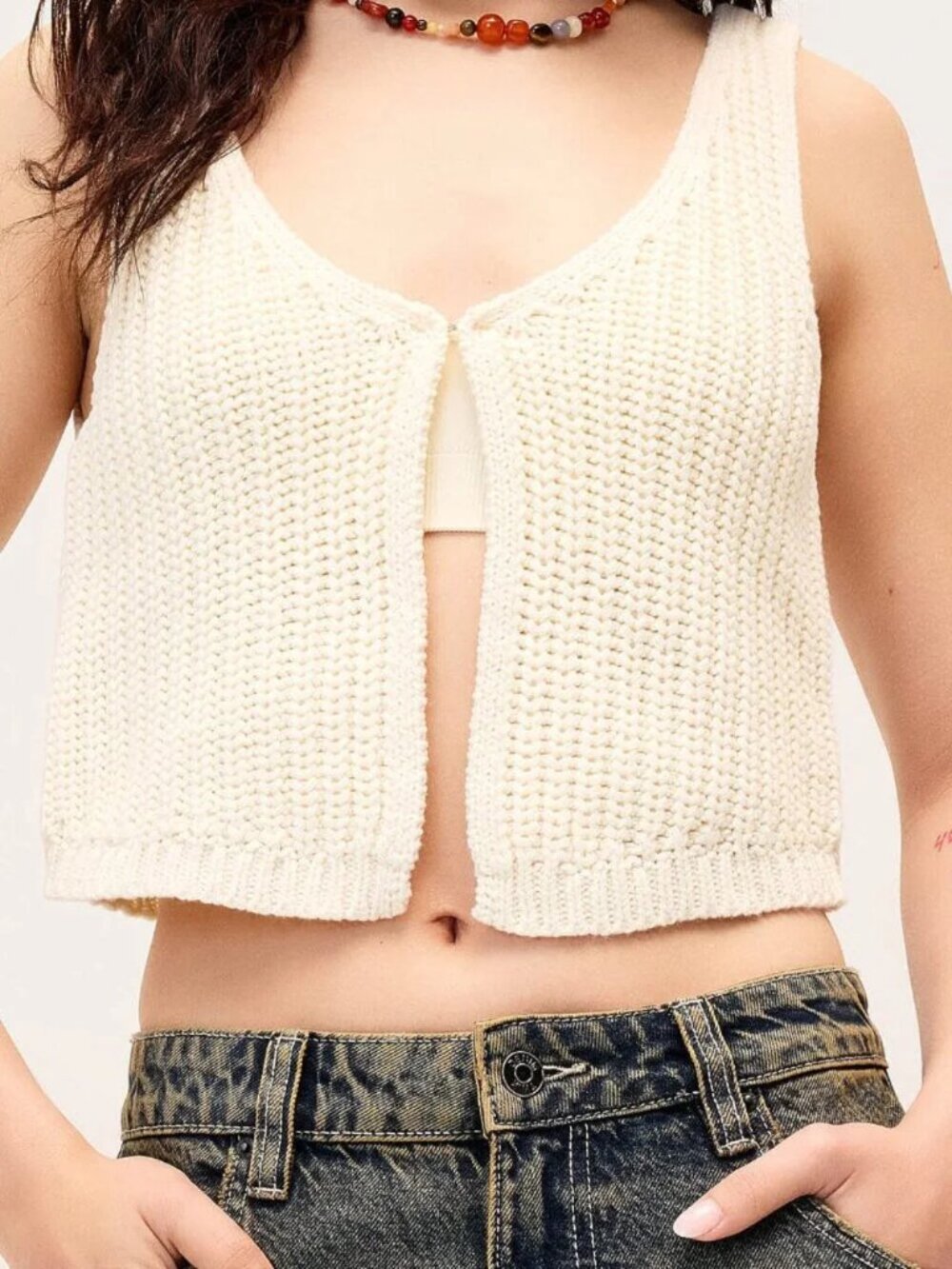 Noisy May Cropped shaker-rib knit vest